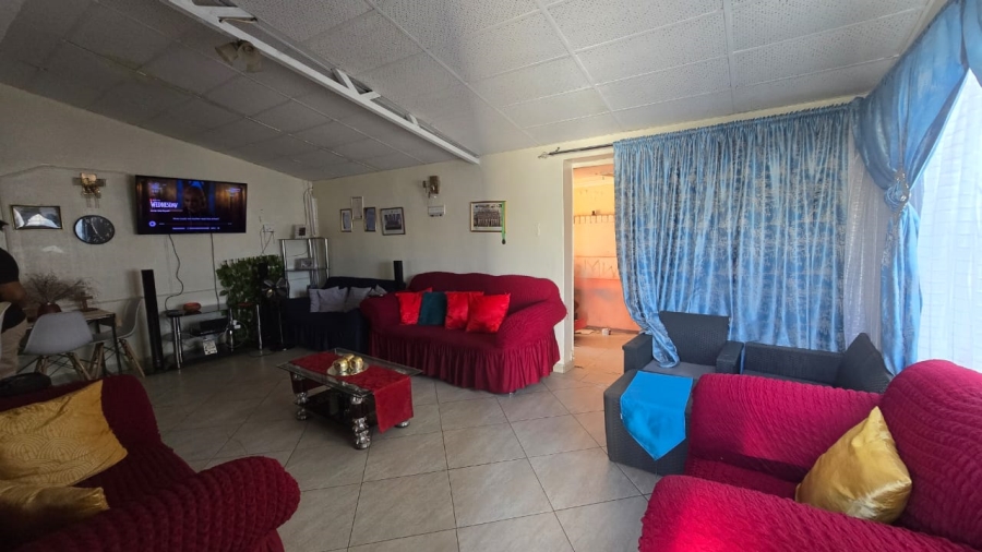 3 Bedroom Property for Sale in Roodepan Northern Cape